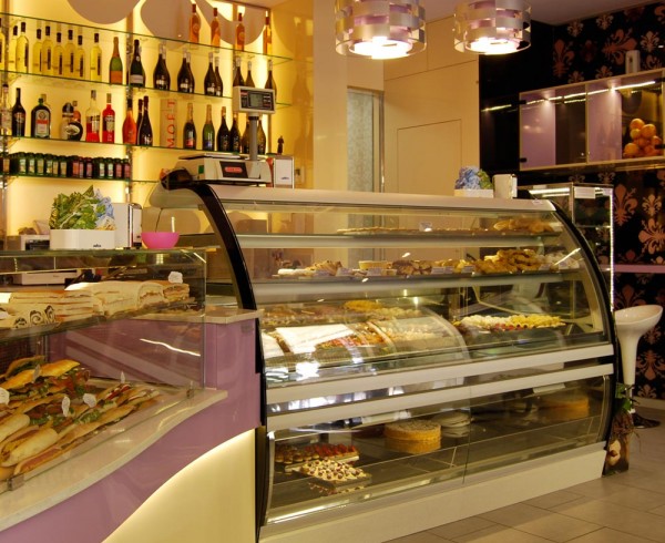 Arredamento Bar Pasticceria il Giglio